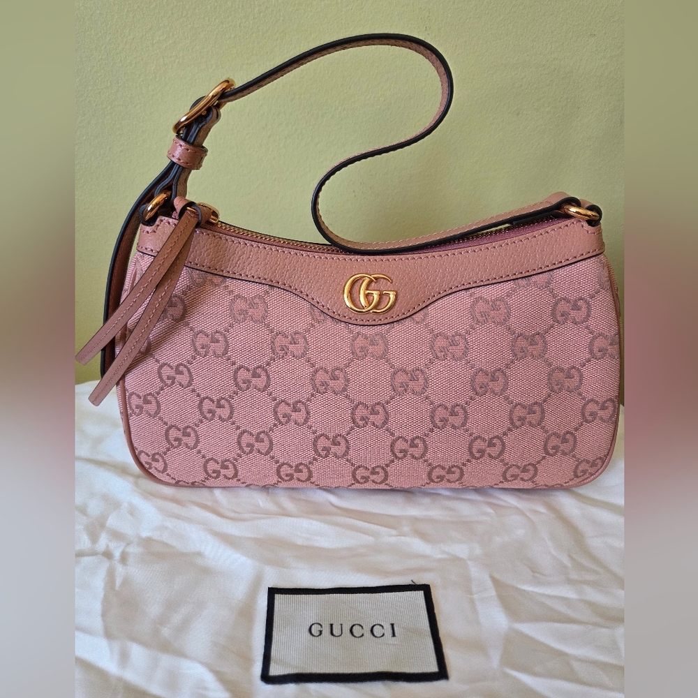 SOLD - 1170cad - NEW!!! Gucci Pink Shoulder Bag